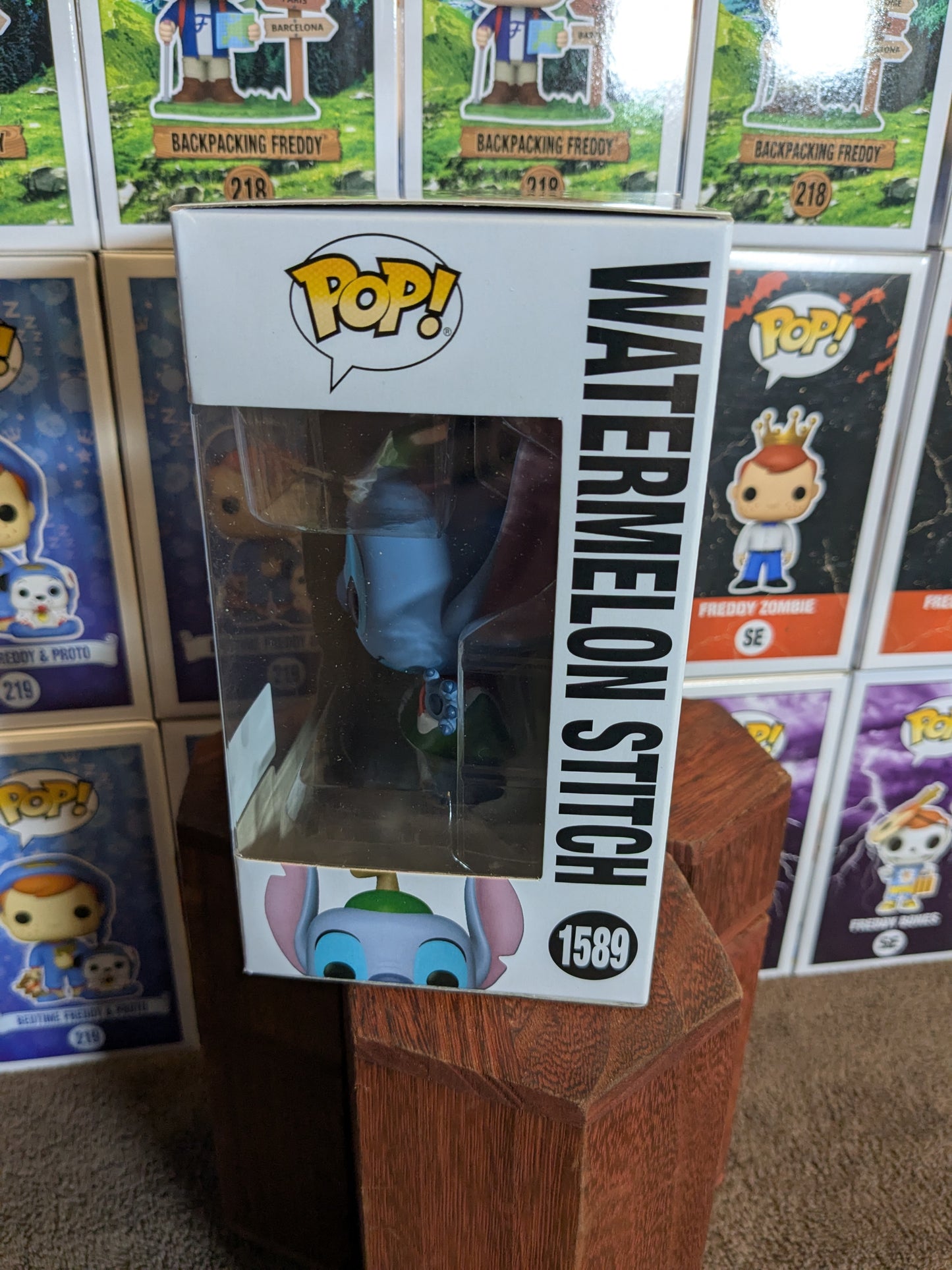 Funko pop 1589 : Watermelon Stitch (Supreme/9500PCS)