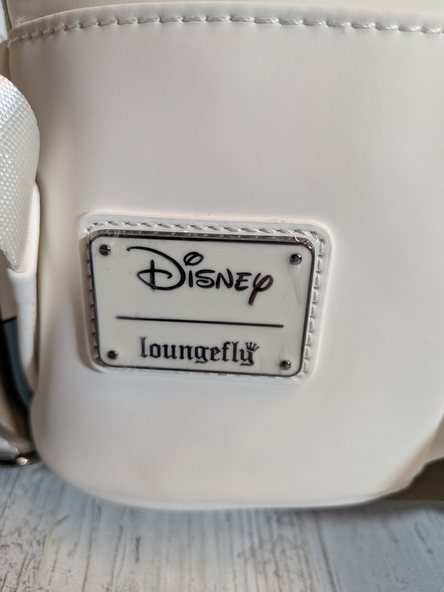 Loungefly Disney - Stitch Geisterkostüm Figur Leuchtender Mini-Rucksack 👻