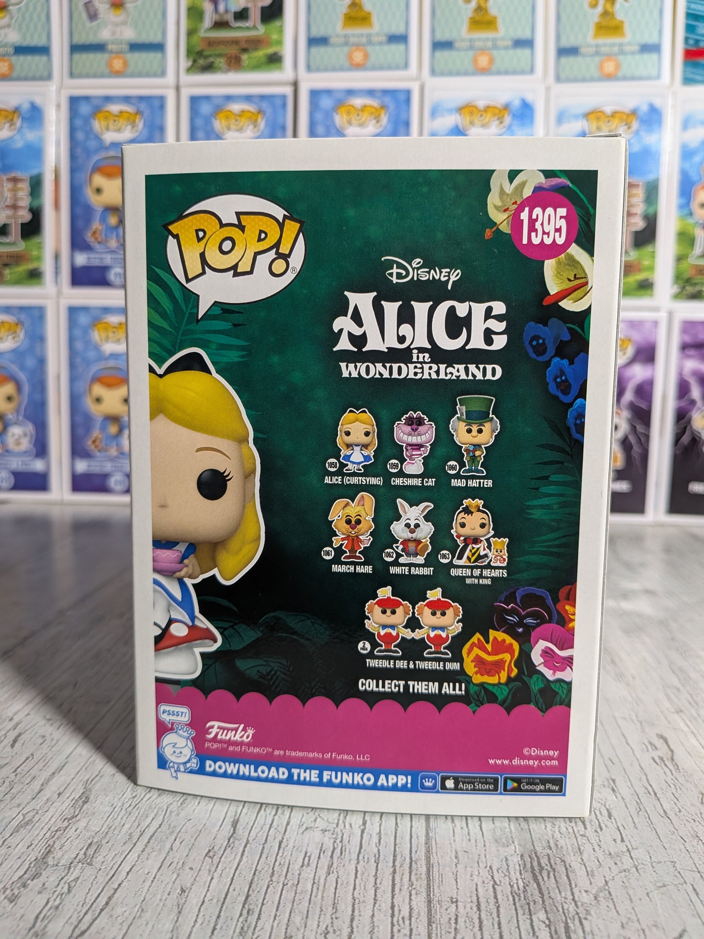 Funko Pop Disney #1395 - Alice with Tea