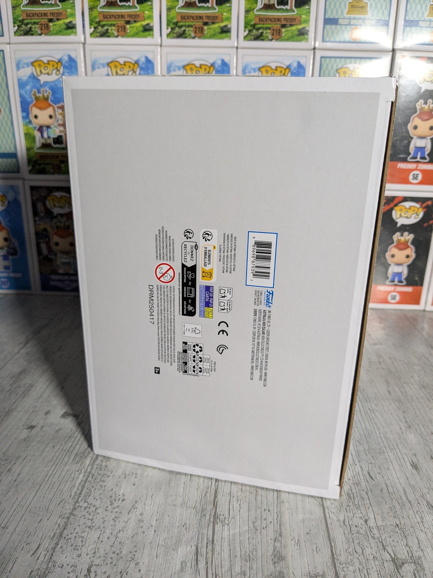 Funko pop Demon Slayer #1944 - Tengen with his Wives (SC2025/Damaged Box/Opened)