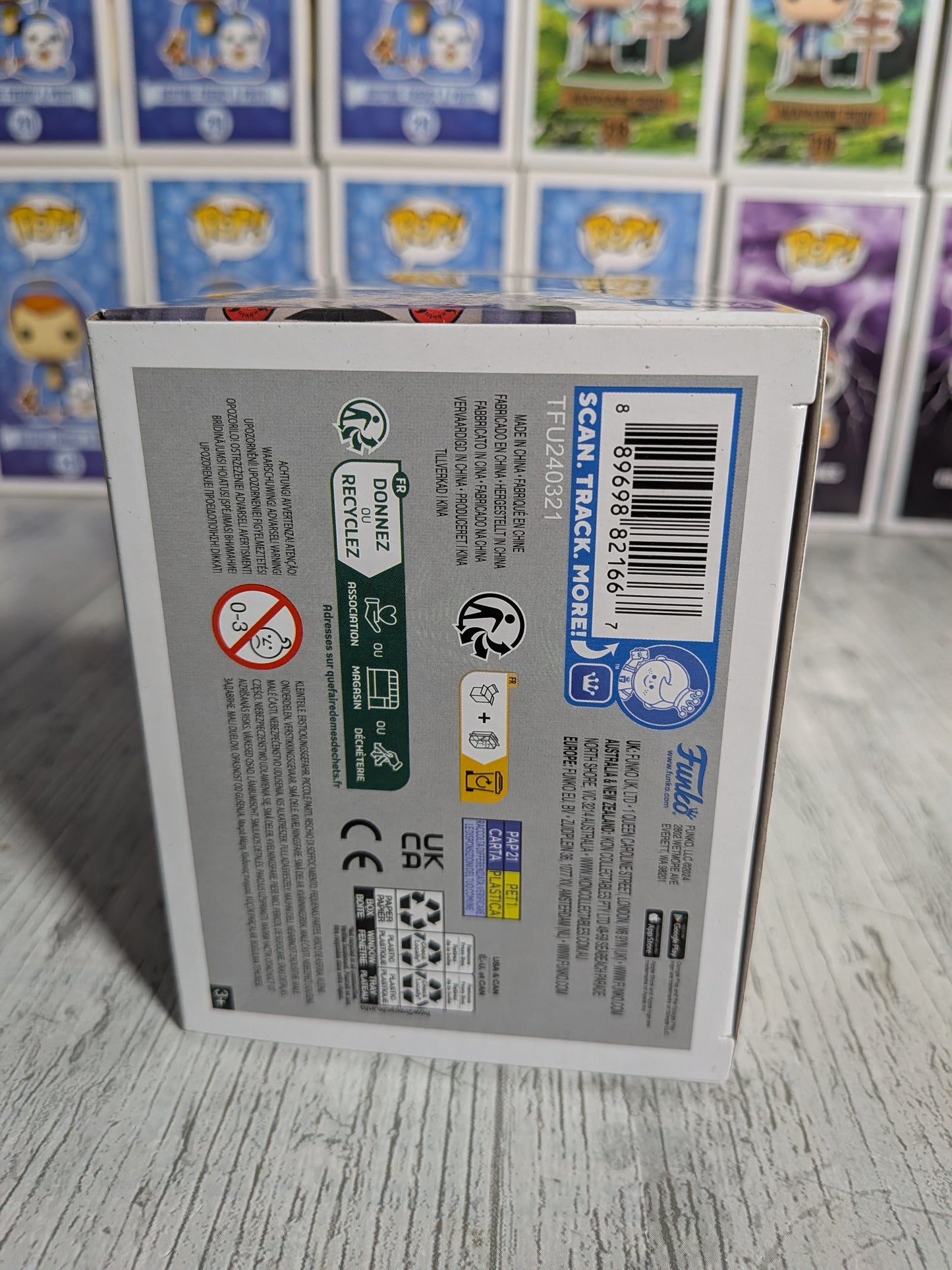Funko Pop Naruto Shippuden #1664 - Sasuke Fluchmal 2 (CCE)
