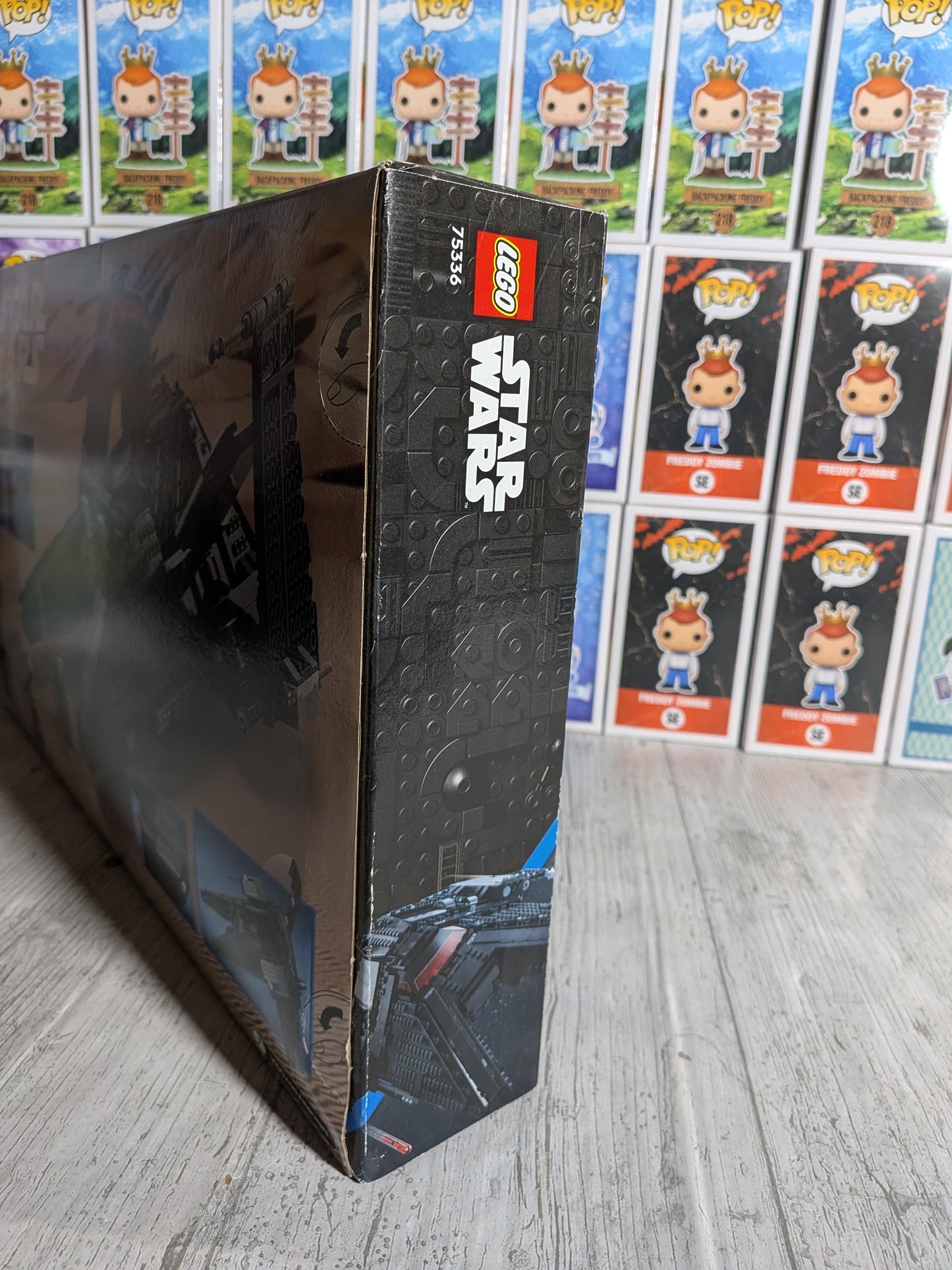 LEGO Star Wars #75336 – Inquisitor Transport Scythe (Beschädigte Verpackung)