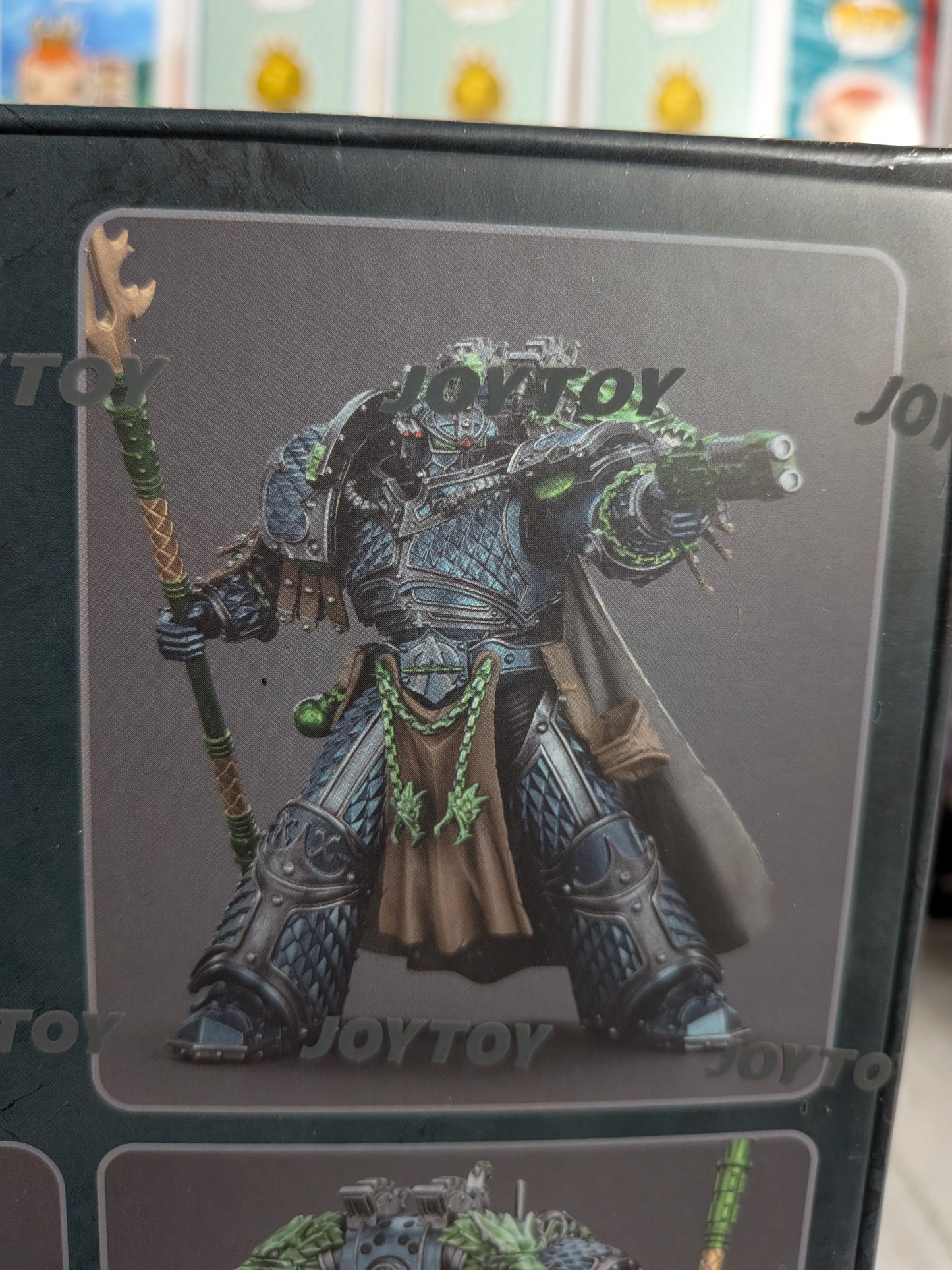 JoyToy Warhammer The Horus Heresy – Alpha Legion Alpharius Primarch der XX. Legion (19 cm)