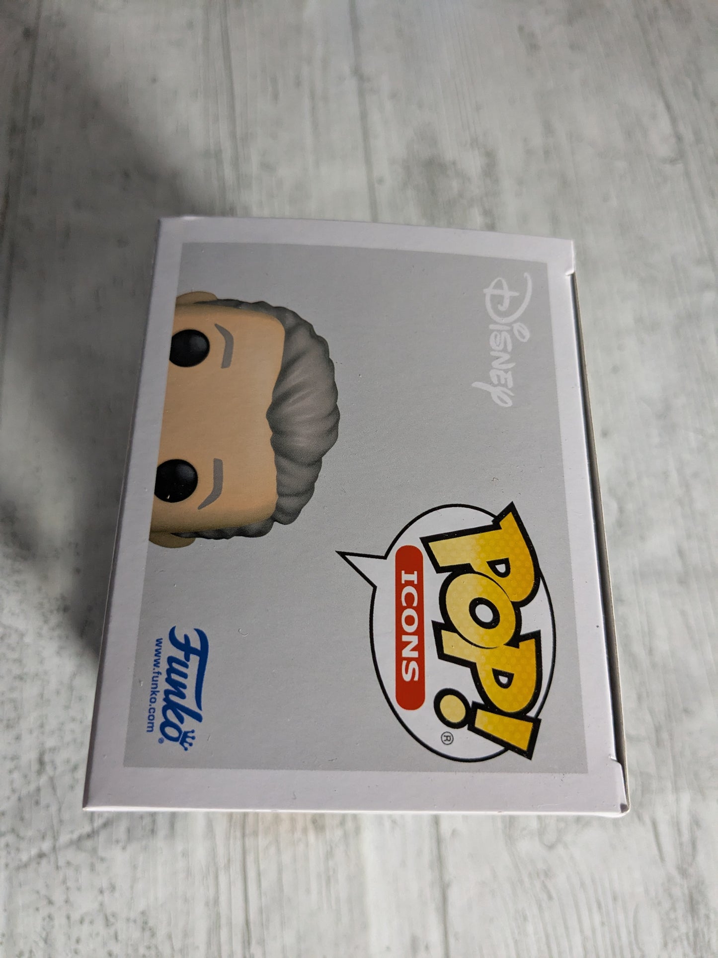 Funko pop 77 : Walt Disney with Camera