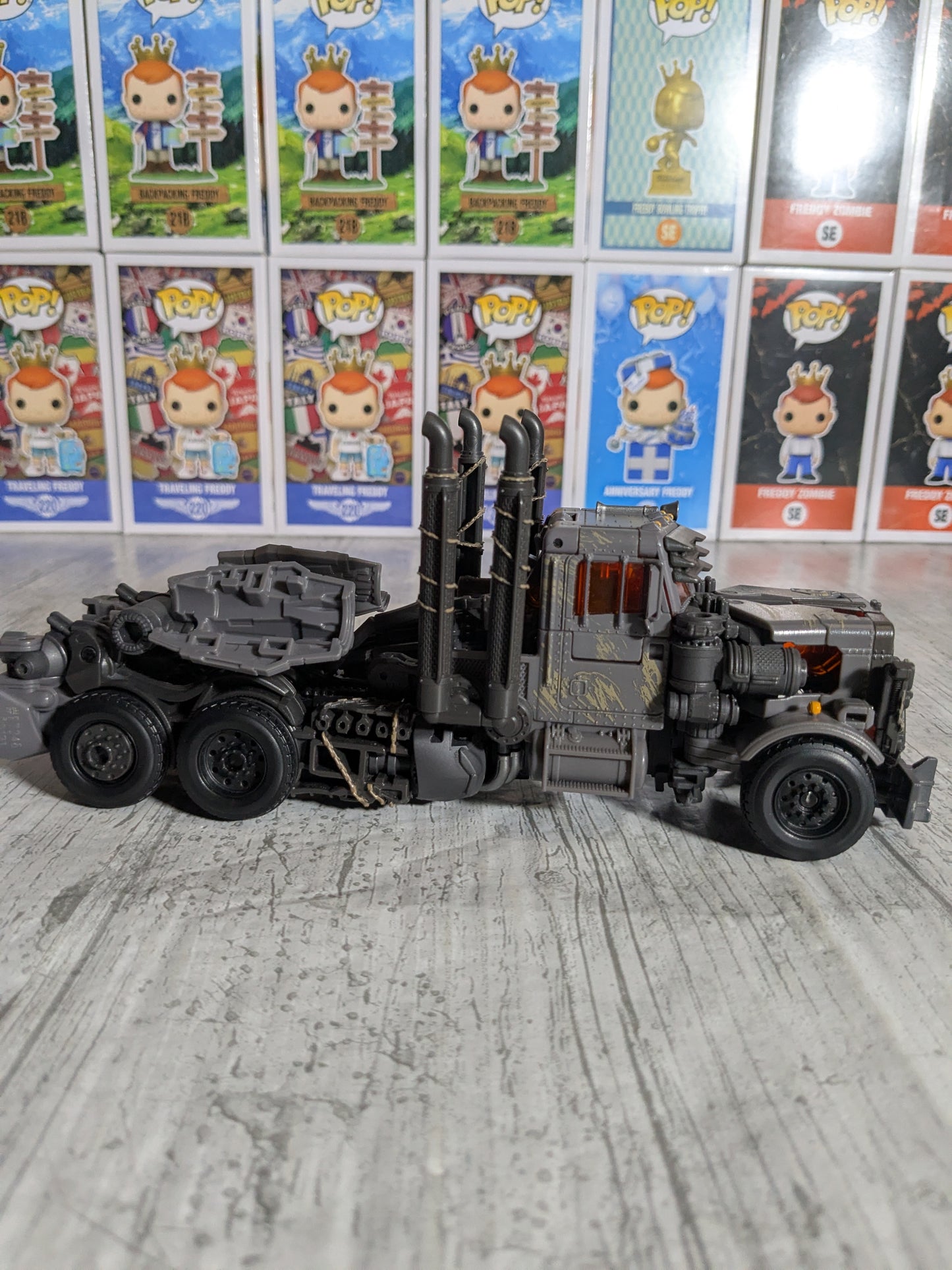 Studio Series 101 : Scourge