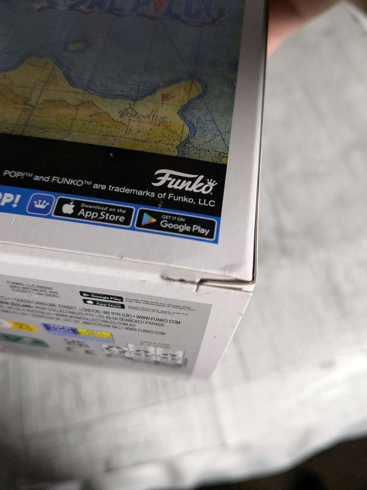 Funko pop 1607 : Luffy Gear Five (Chase / Damaged Box)