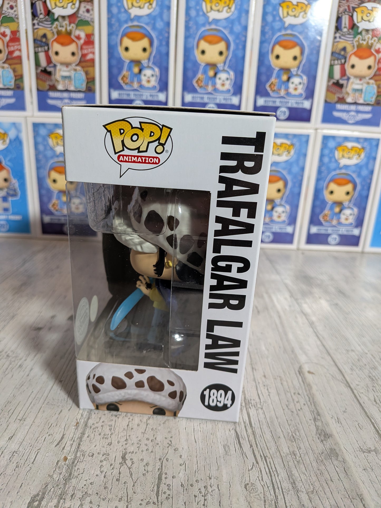 Funko Pop One Piece #1894 - Tafalgar Law (Leuchtend)