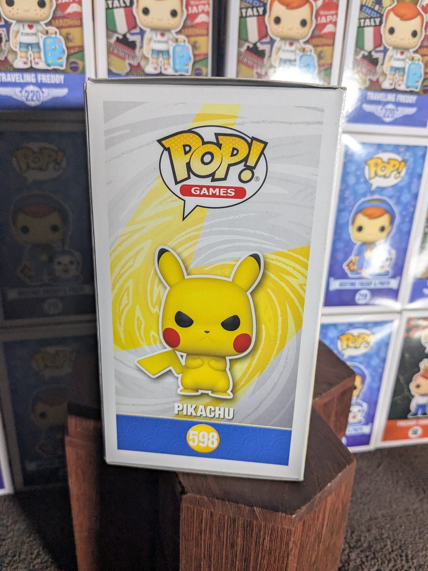 Funko pop 598 : Pikachu