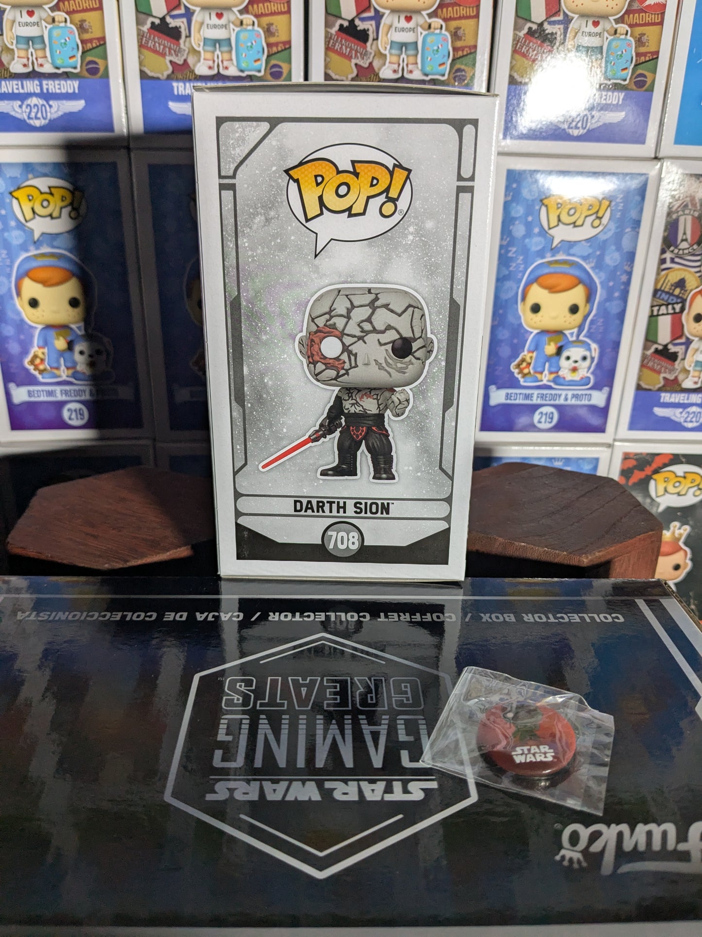 Funko pop : Star Wars Knight of the Old Republic Collector Box (GameStop/Opened Box) - CapyToys