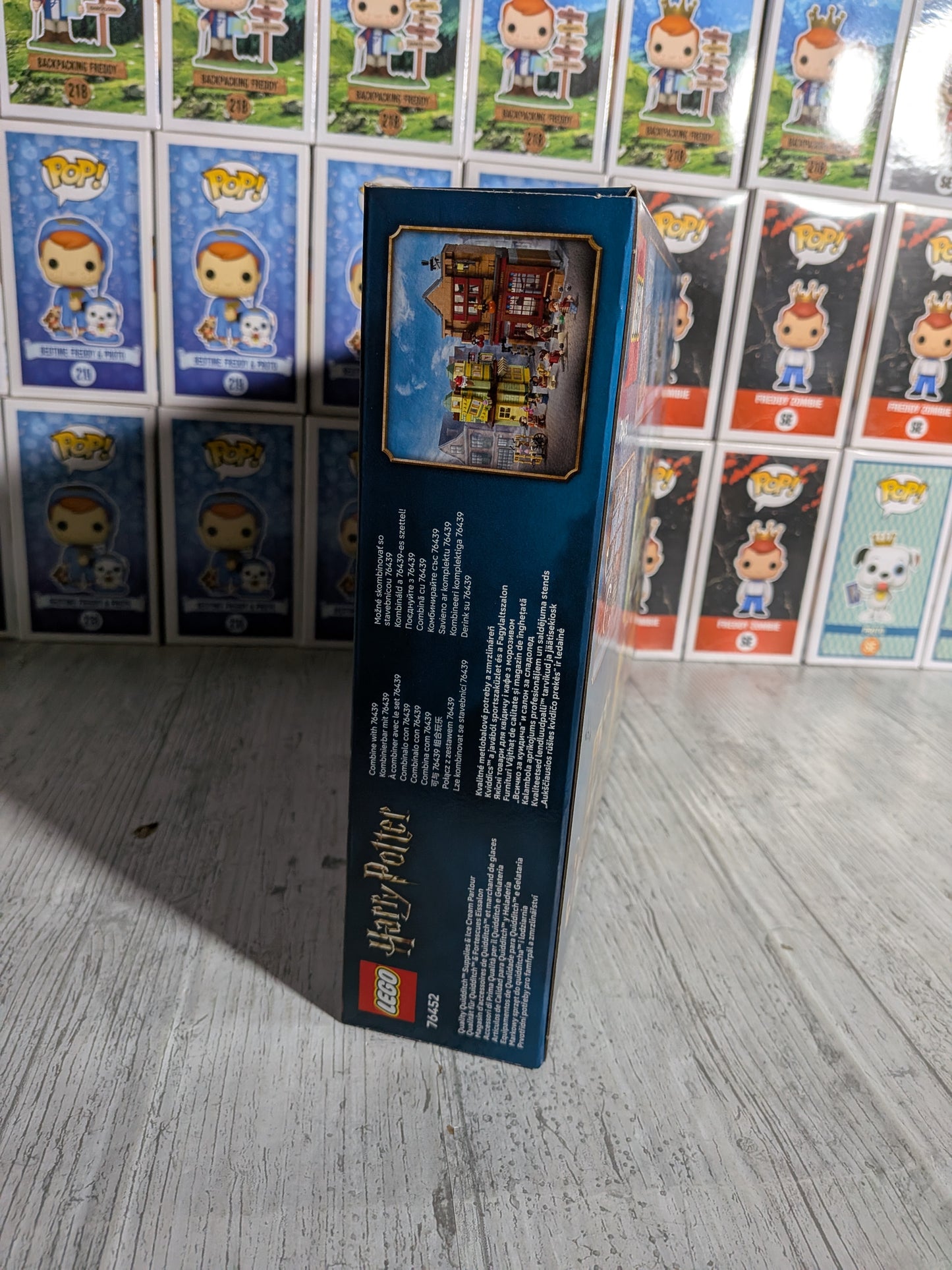 LEGO Harry Potter #76452 - Qualität Quidditch-Bedarf & Eisdiele
