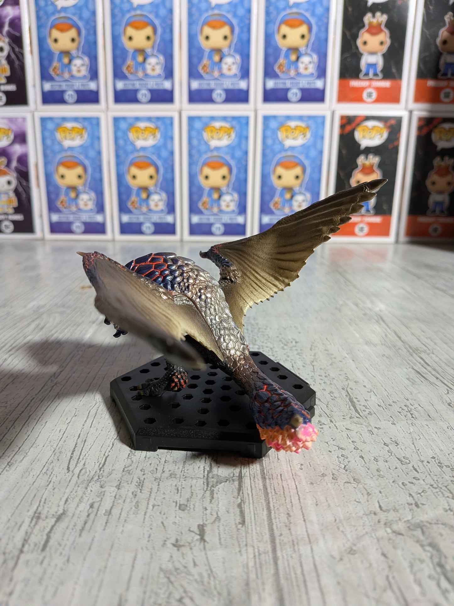 Capcom Figure Builder - CFB Vol. 26 - Monster Hunter Rise Sunbreak - Boiling Crimson Bazelgeuse - env. 10cm