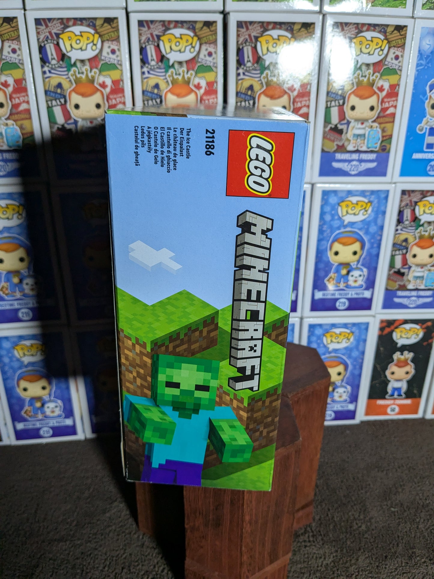 Lego 21186 : The Ice Castle (Damaged box)