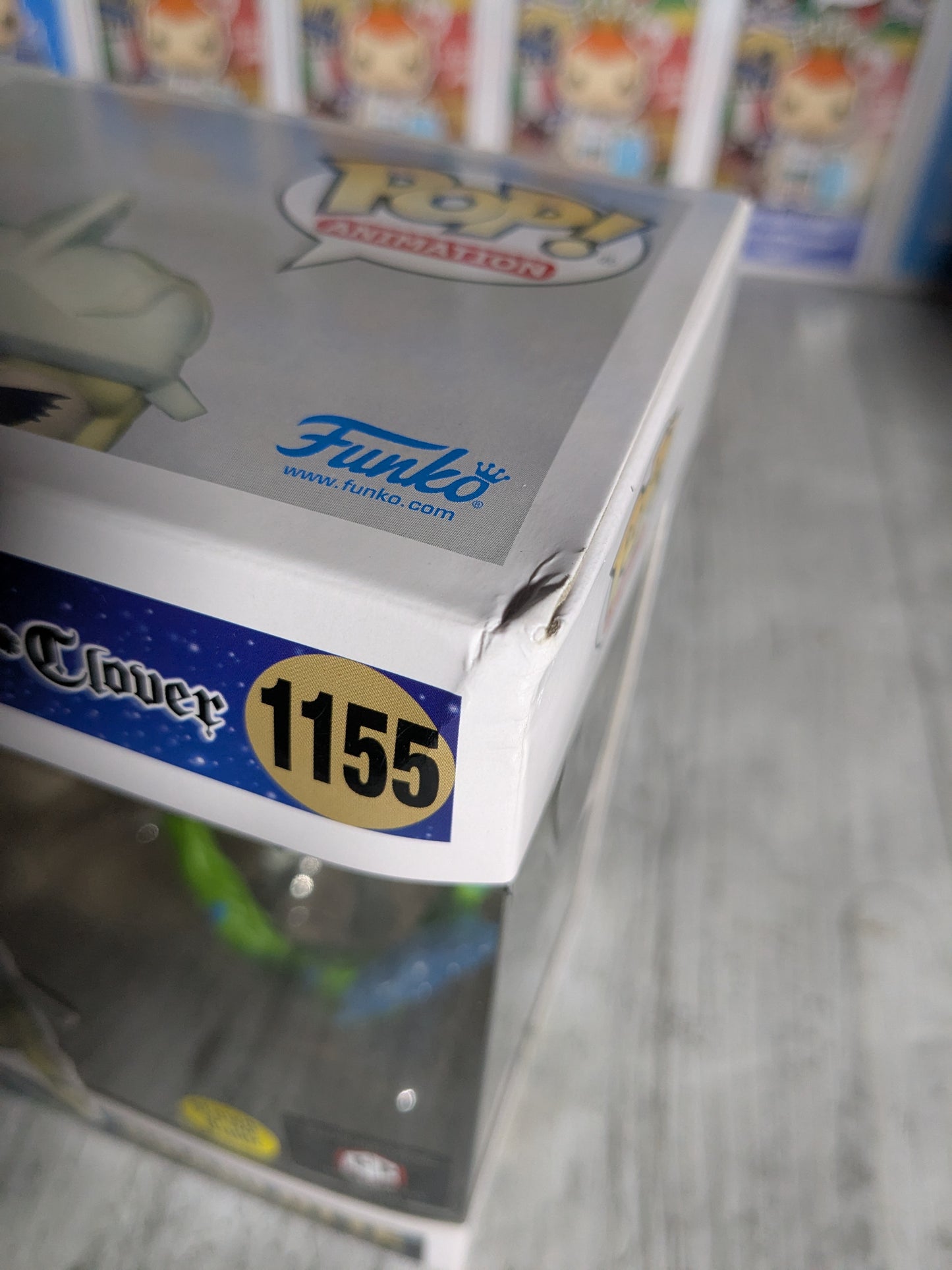 Funko pop 1155 : Charlotte (Glow/CCE/Damaged Box)