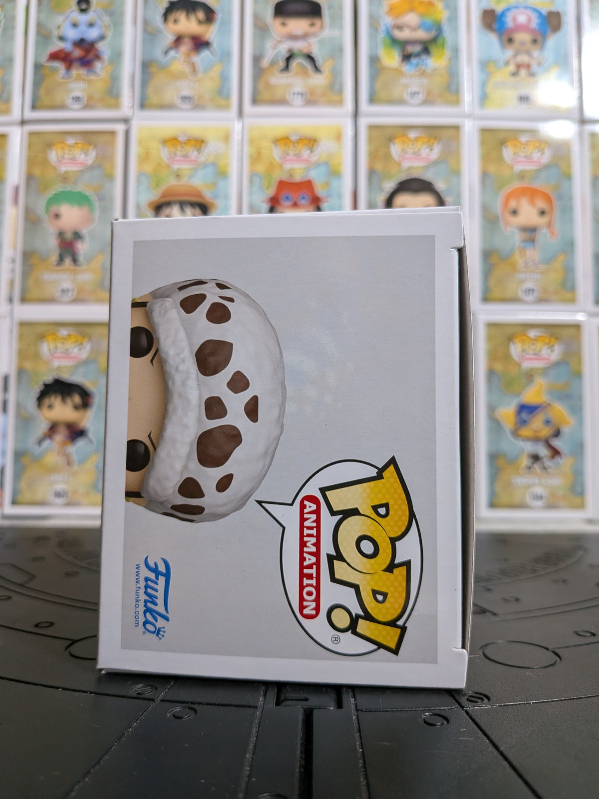 Funko Pop! One Piece #1894 - Trafalgar Law (Glow in the Dark/Special Edition)