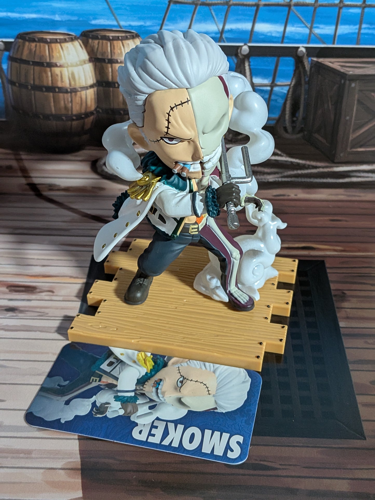 Mighty Jaxx - One Piece Freeny's Hidden Dissectibles Marines Edition - Smoker (~10cm)