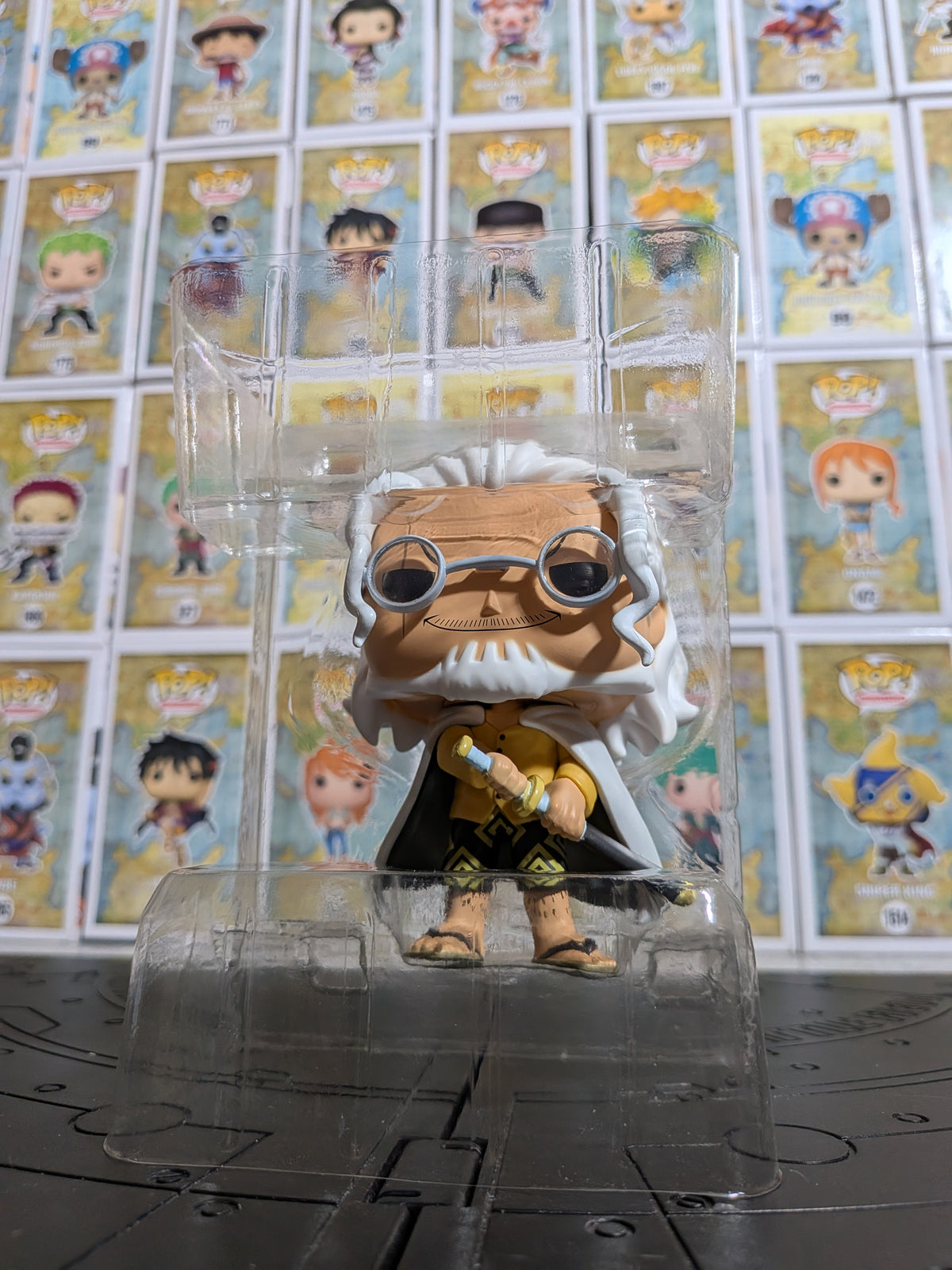 Funko Pop! Plus One Piece #2150 - Silvers Rayleigh (Special Edition)