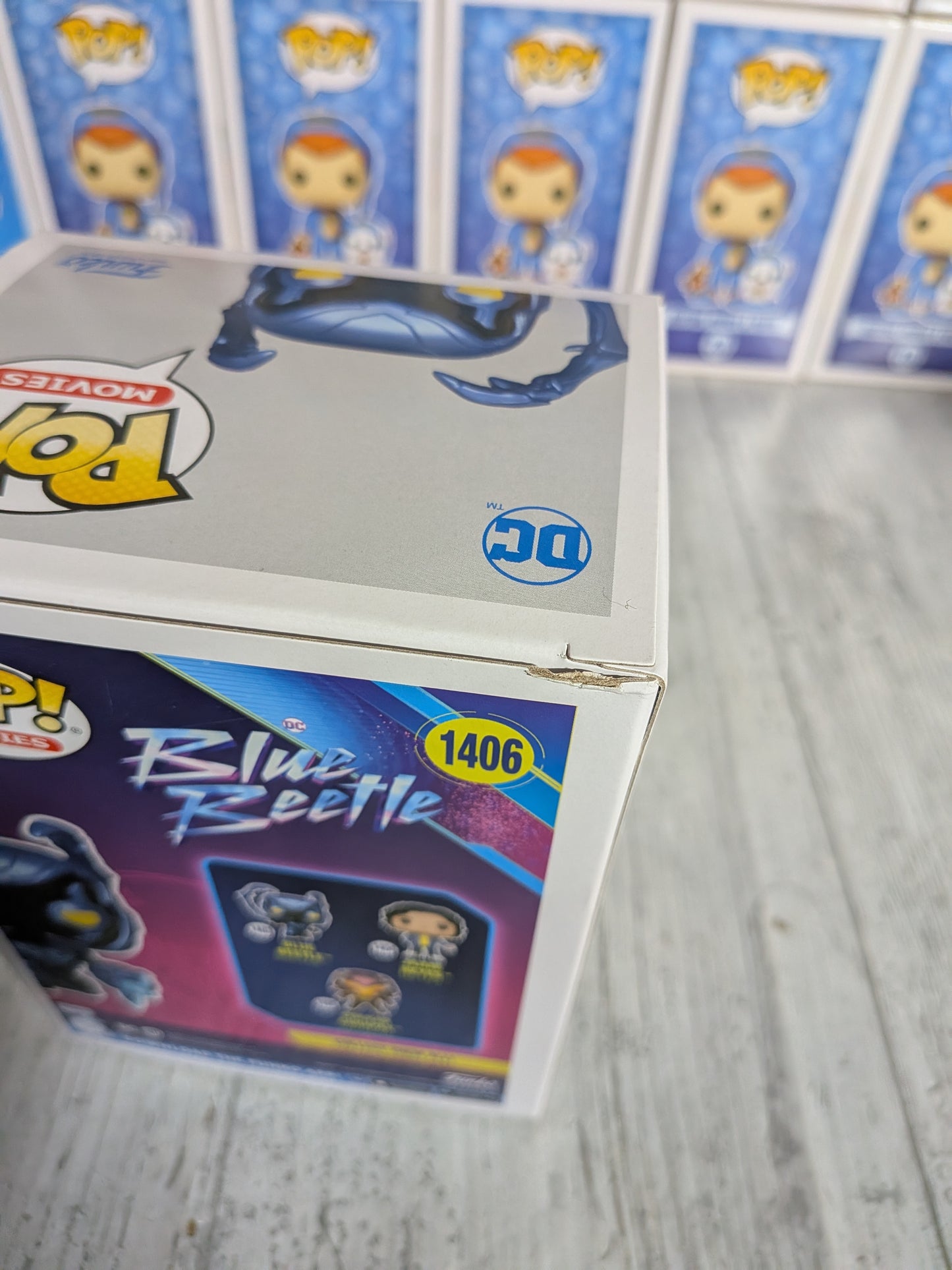 Funko Pop Heroes #1406 - Blue Beetle (Leuchtend)