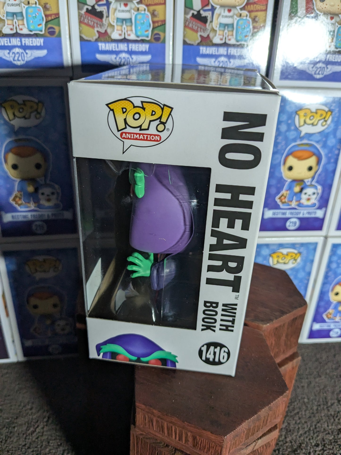 Funko pop 1416 : No Heart with Book (FC2023)