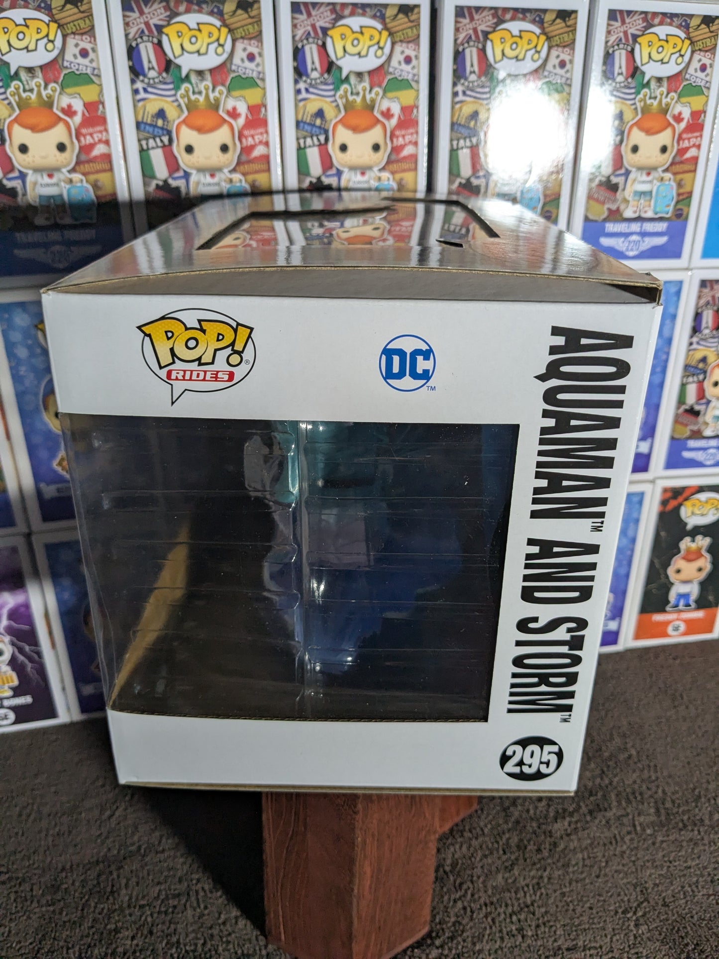 Funko pop 295 : Aquaman and Storm (Damaged Box)