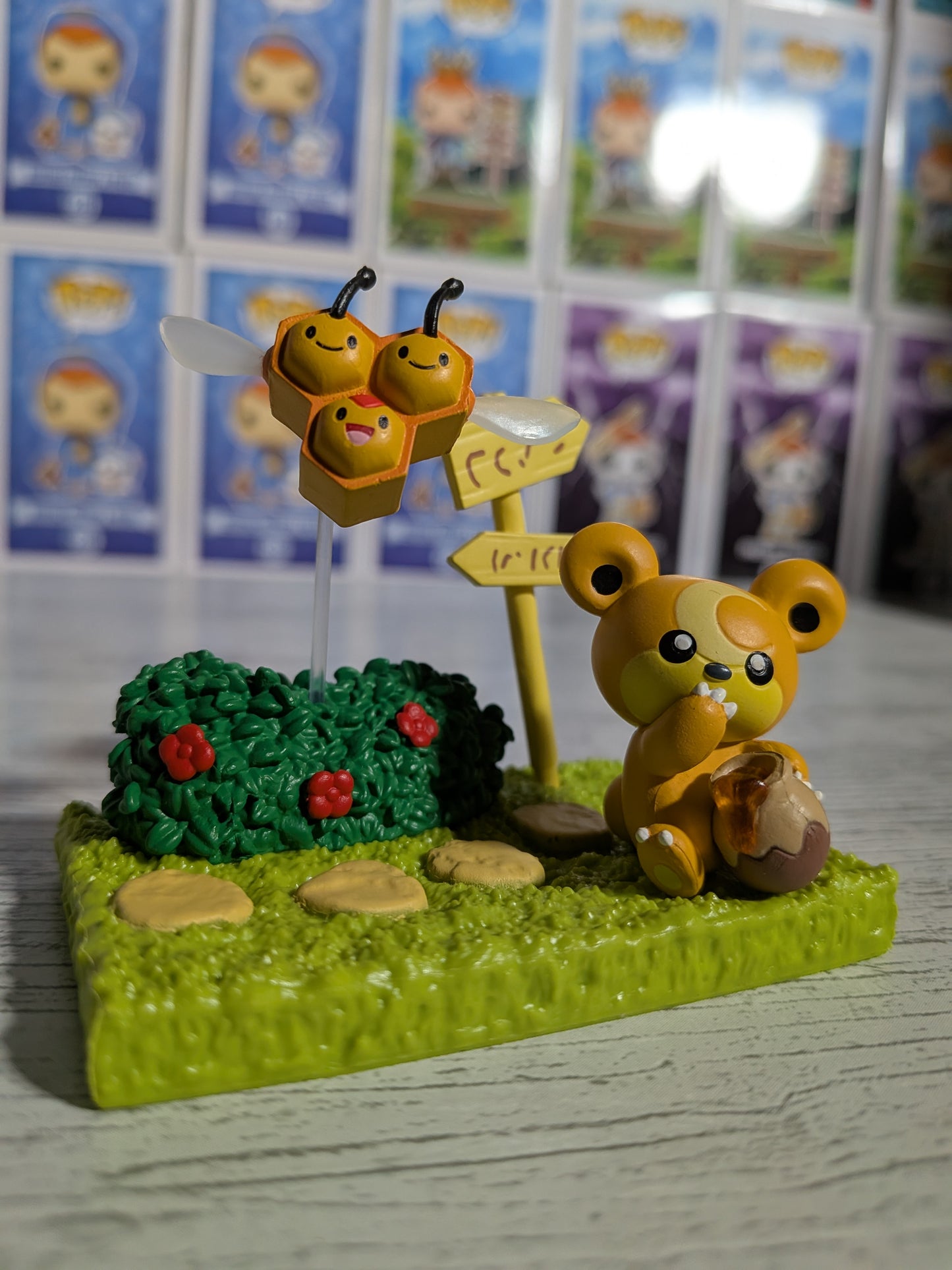 Re-Ment Pokémon - Teddiursa & Apitrini / Combee - Pokémon Garden