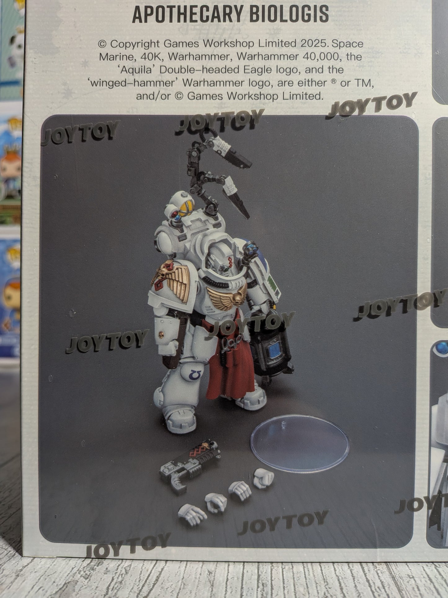 JoyToy Warhammer 40k - Ultramarines Apotheker Biologis (12,2cm)