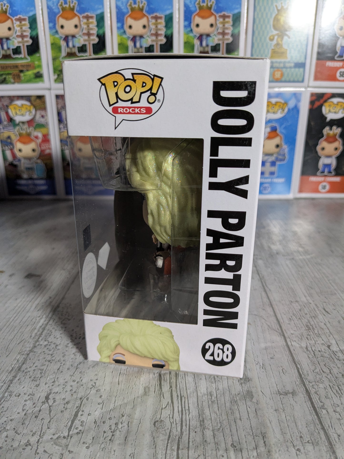 Funko pop 268 : Dolly Parton (Diamond)