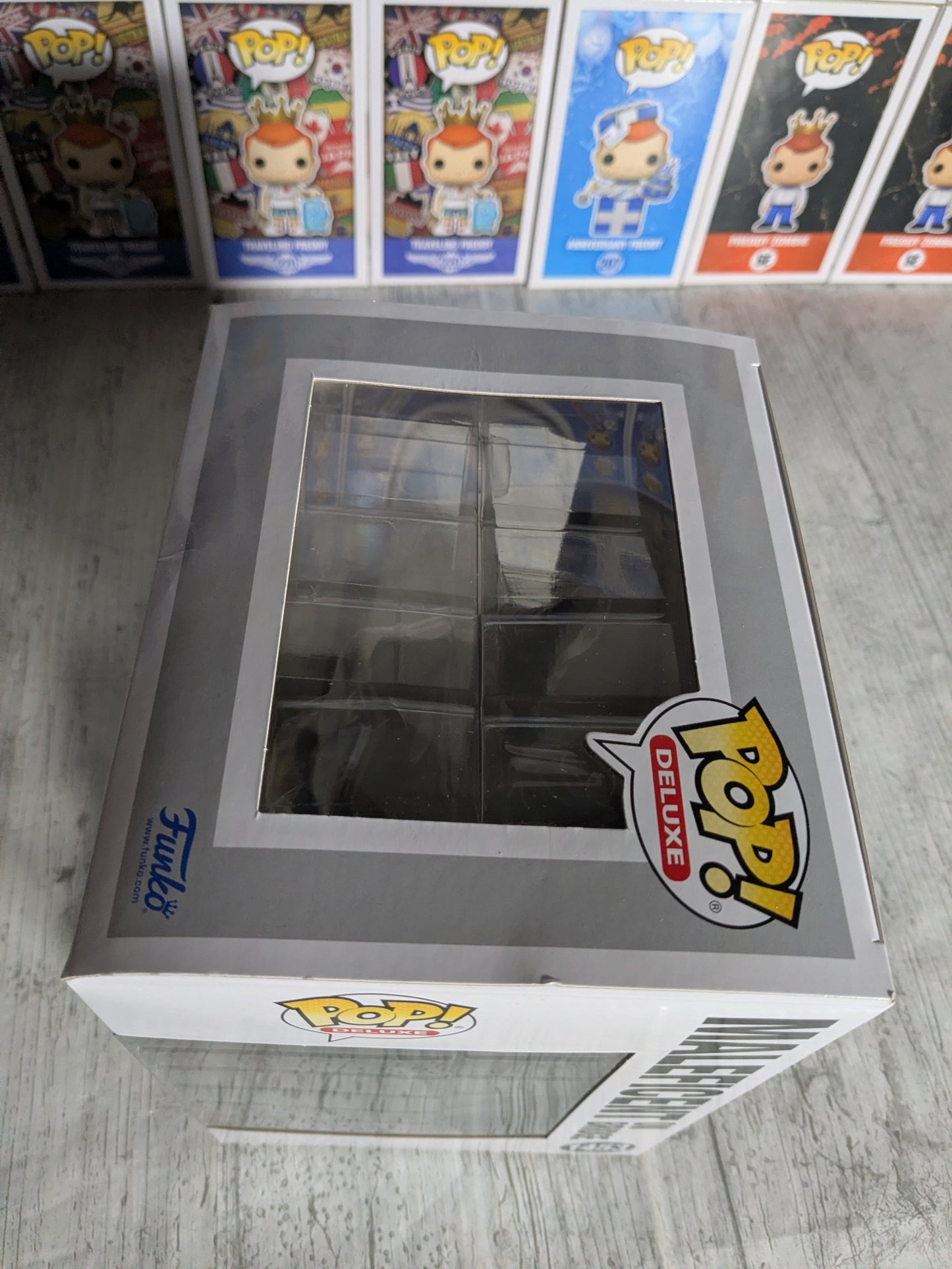 Funko pop Sleeping Beauty #1453 - Maleficent on Bridge