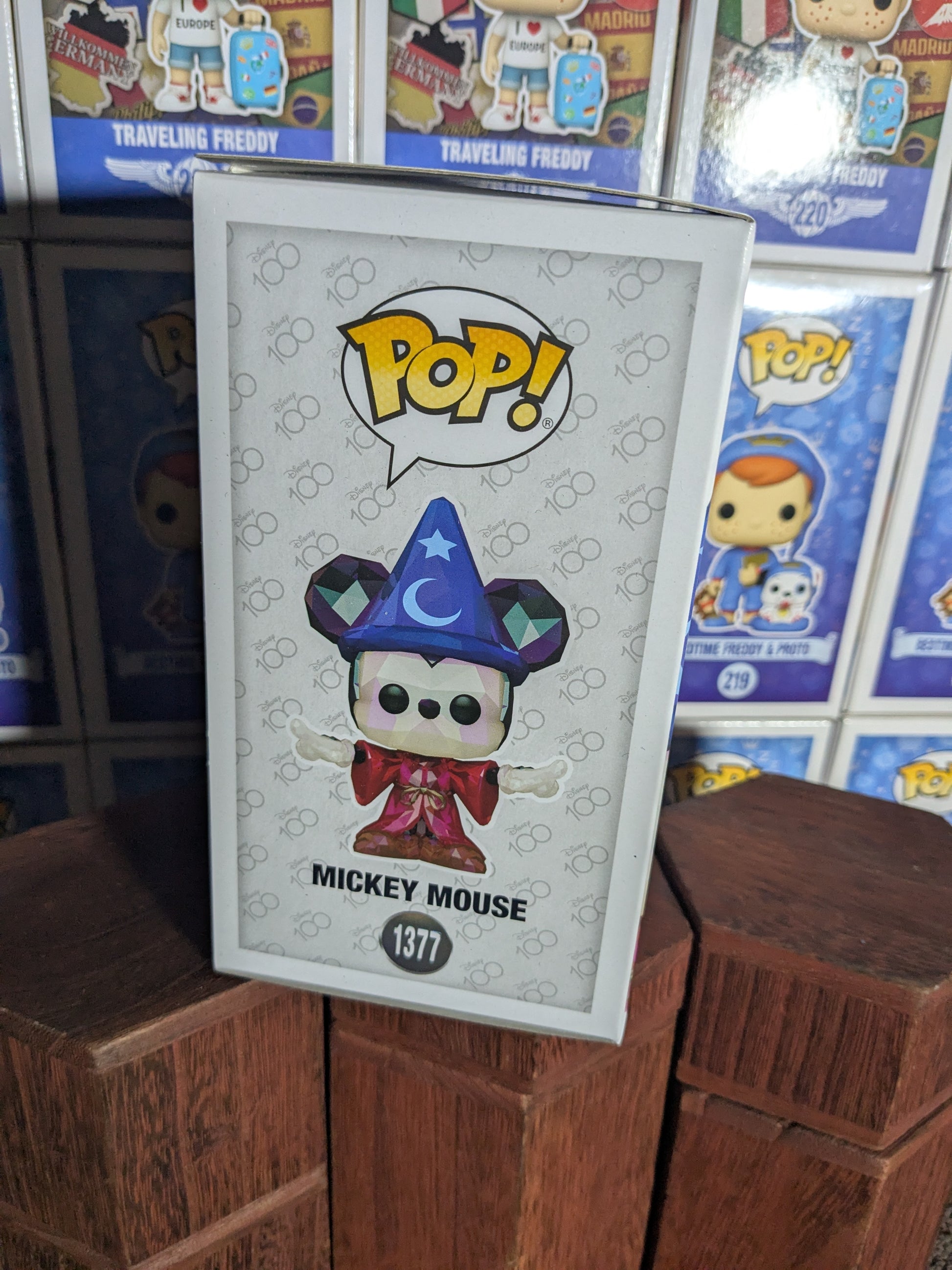 Funko pop 1377 : Mickey Mouse - CapyToys