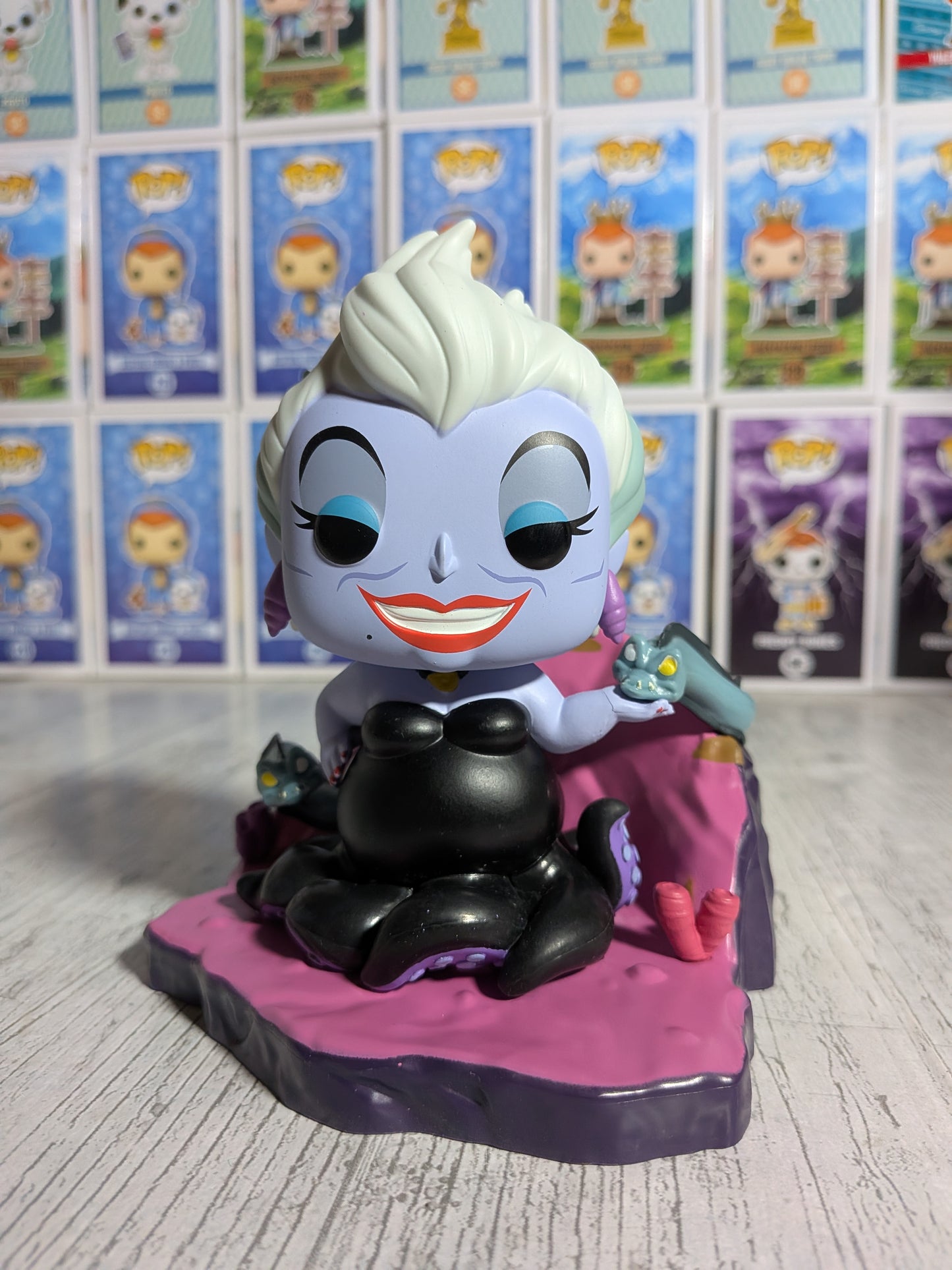 Funko Pop Disney #1208 - Ursula with Eels
