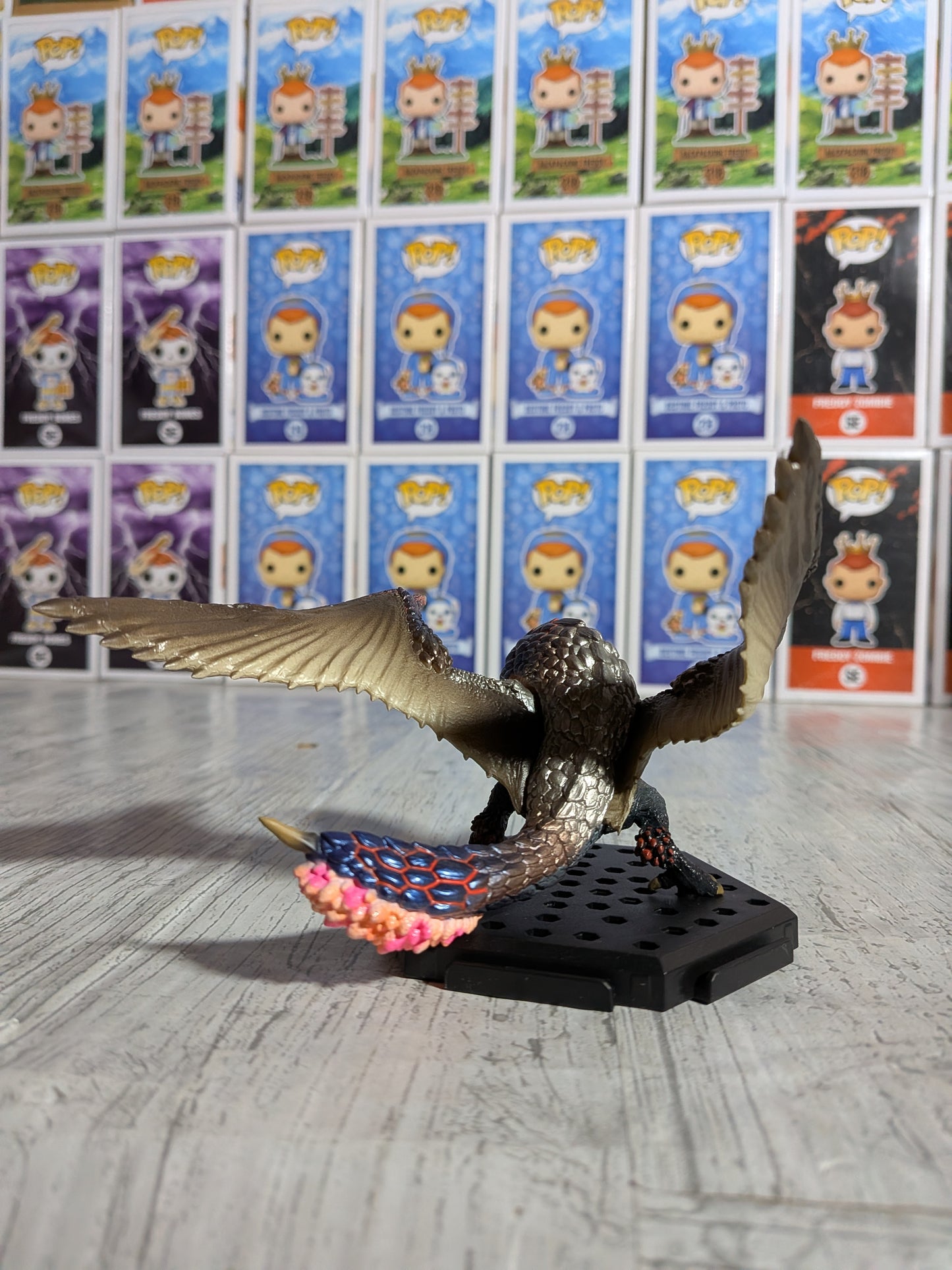 Capcom Figure Builder - CFB Vol. 26 - Monster Hunter Rise Sunbreak - Boiling Crimson Bazelgeuse - env. 10cm