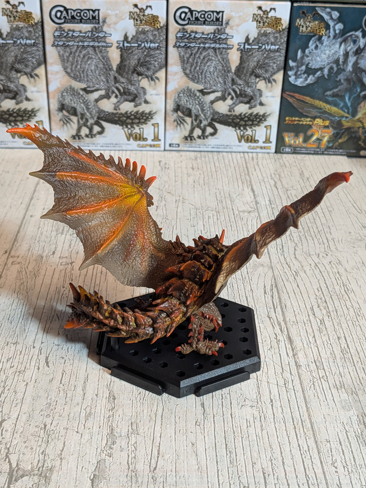 Capcom Figure Builder - CFB Vol. 26 - Monster Hunter Rise Sunbreak - Subspecies Espinas | Flaming Espinas - (~10cm)