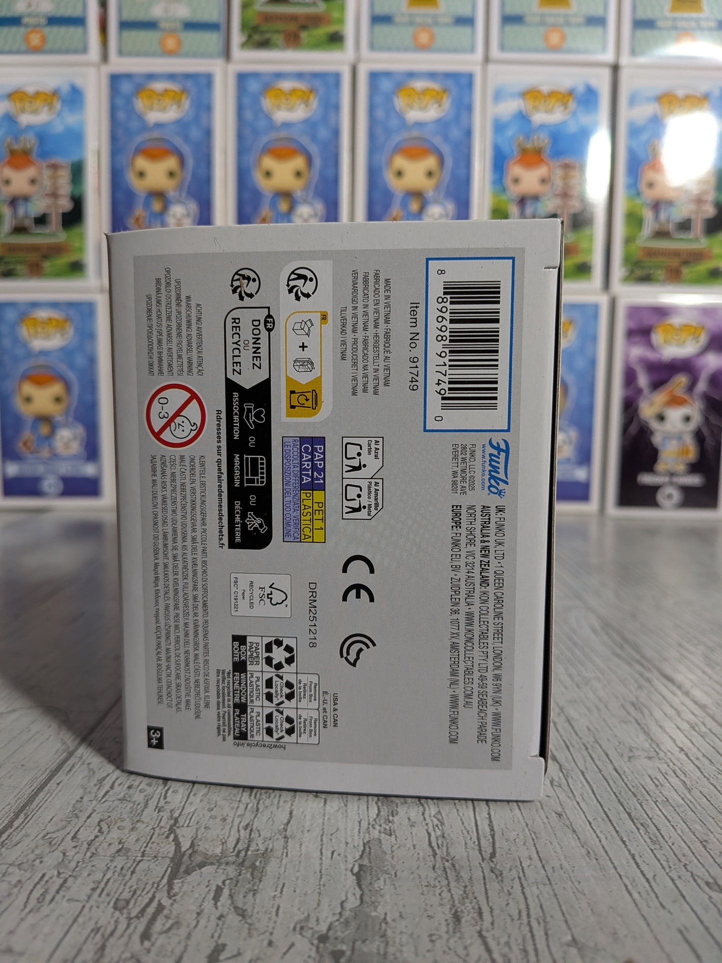 Funko Pop Bleach #2295 - Coyote Stark (Glow)