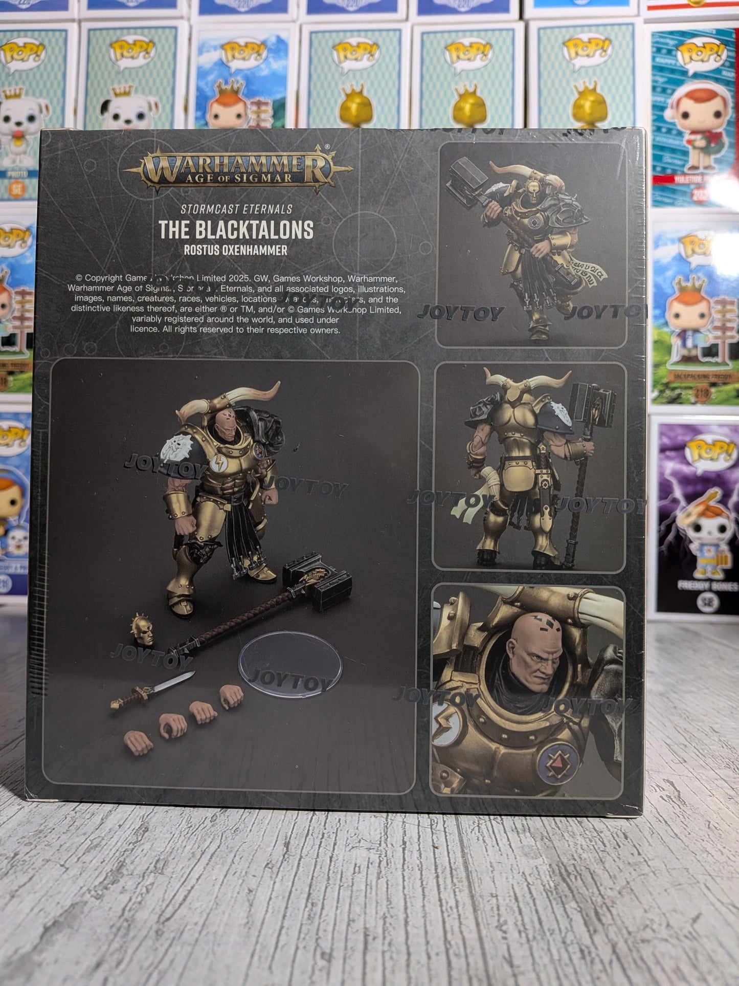 JoyToy Warhammer Age of Sigmar - Stormcast Eternals Die Schwarzklingen Rostus Oxenhammer (13,6cm)