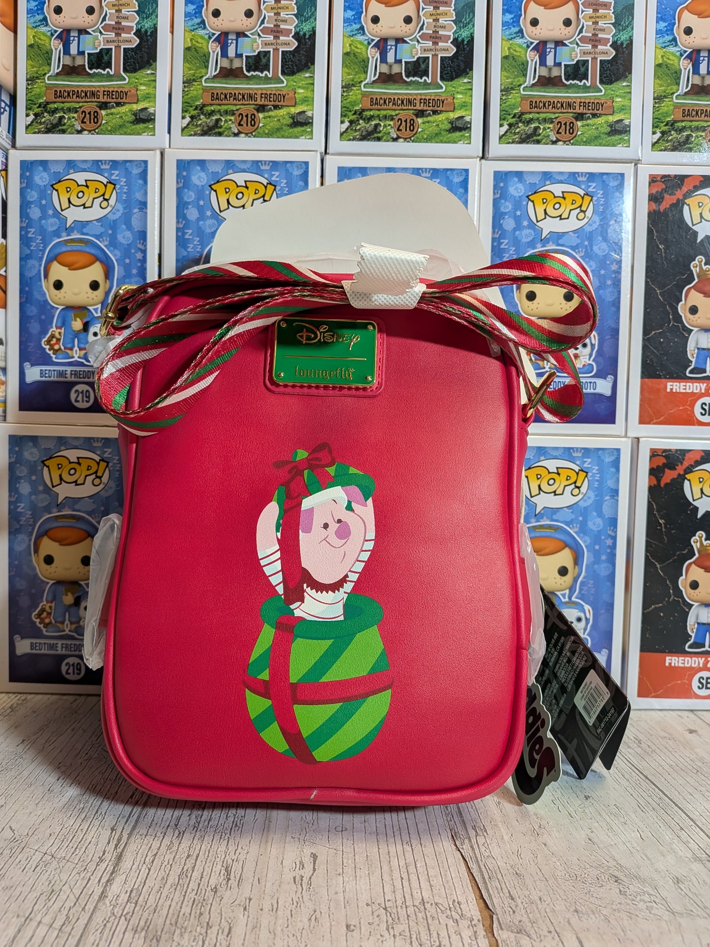 Loungefly Disney – Winnie Puuh Weihnachtsmann-Tasche 🎅🏼