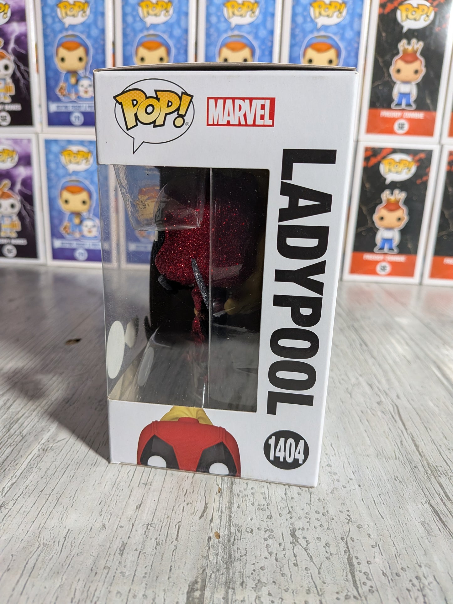 Funko Pop Marvel Studios Deadpool &amp; Wolverine #1404 - LadyPool (Diamond)