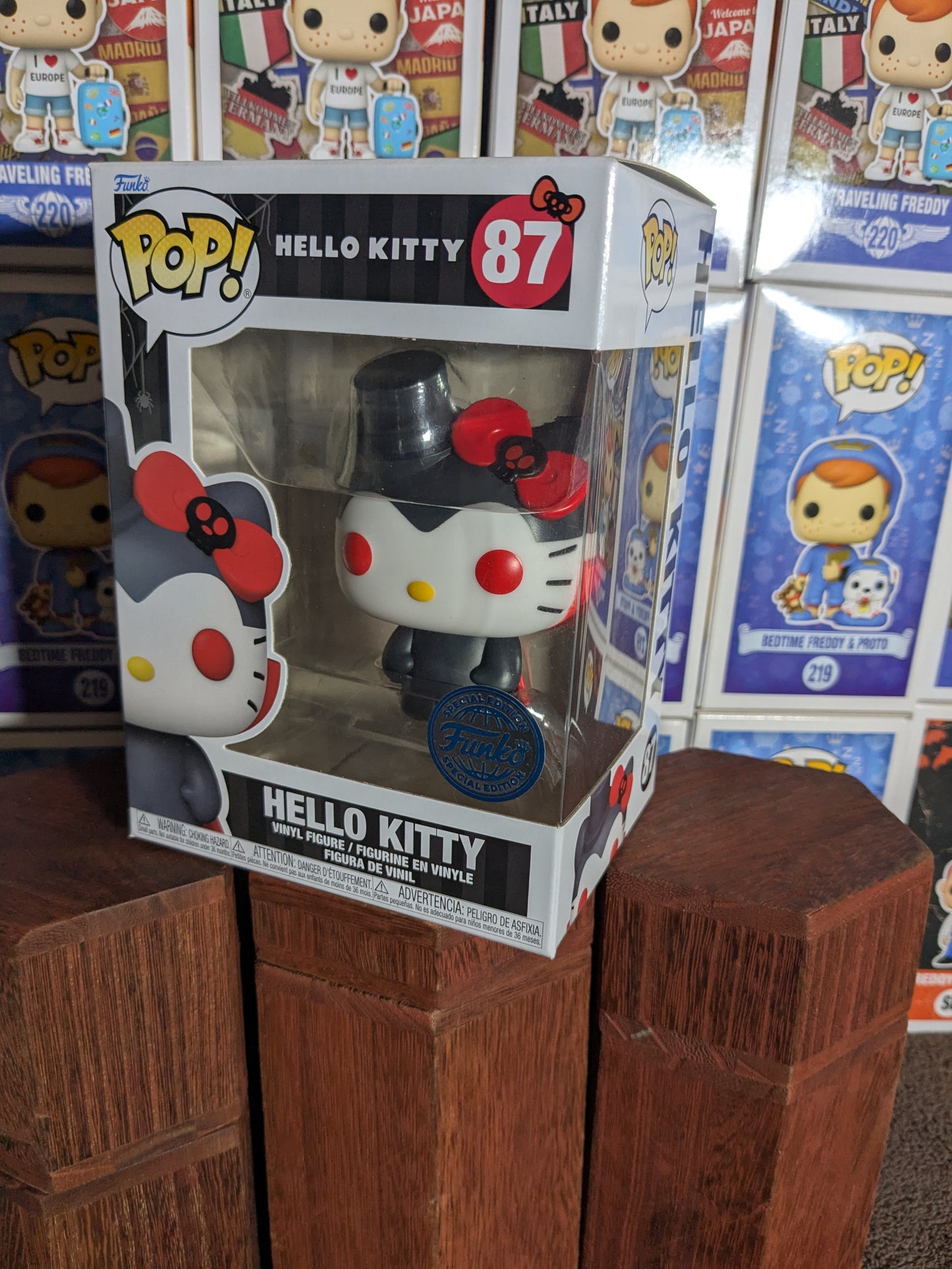 Funko pop 87 : Hello Kitty 🦇