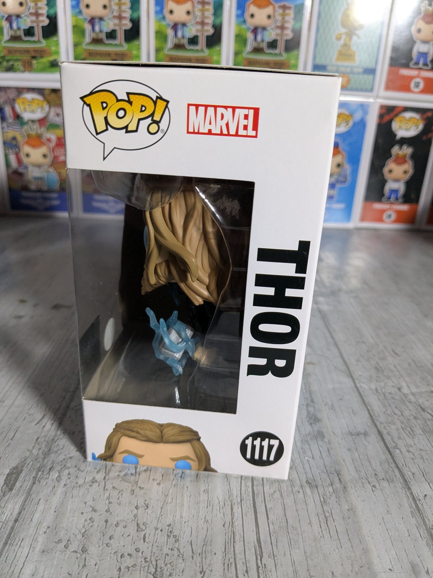 Funko pop 1117 : Thor (CCE/Glow)
