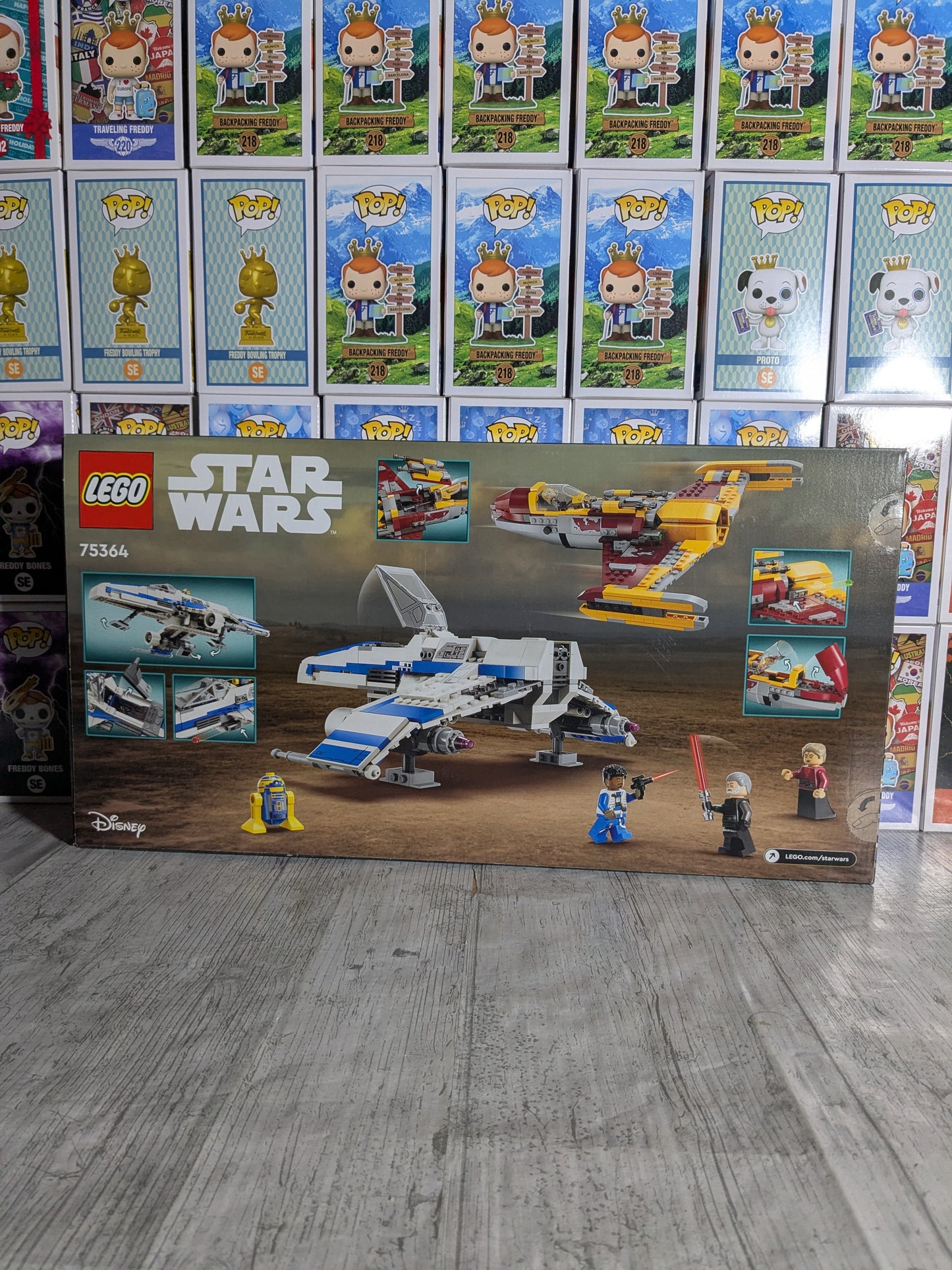 LEGO Star Wars #75364 – E-Wing der Neuen Republik gegen Shin Hatis Sternenjäger