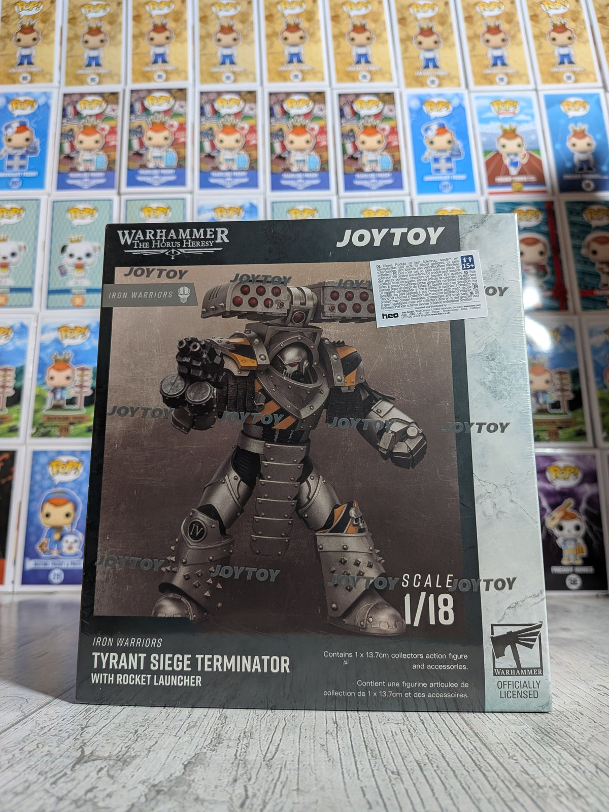 JoyToy Warhammer The Horus Heresy - Iron Warriors Tyrant Siege Terminator with Rocket Launcher (13.7cm)